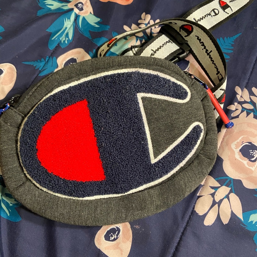 Champion Fanny Pack